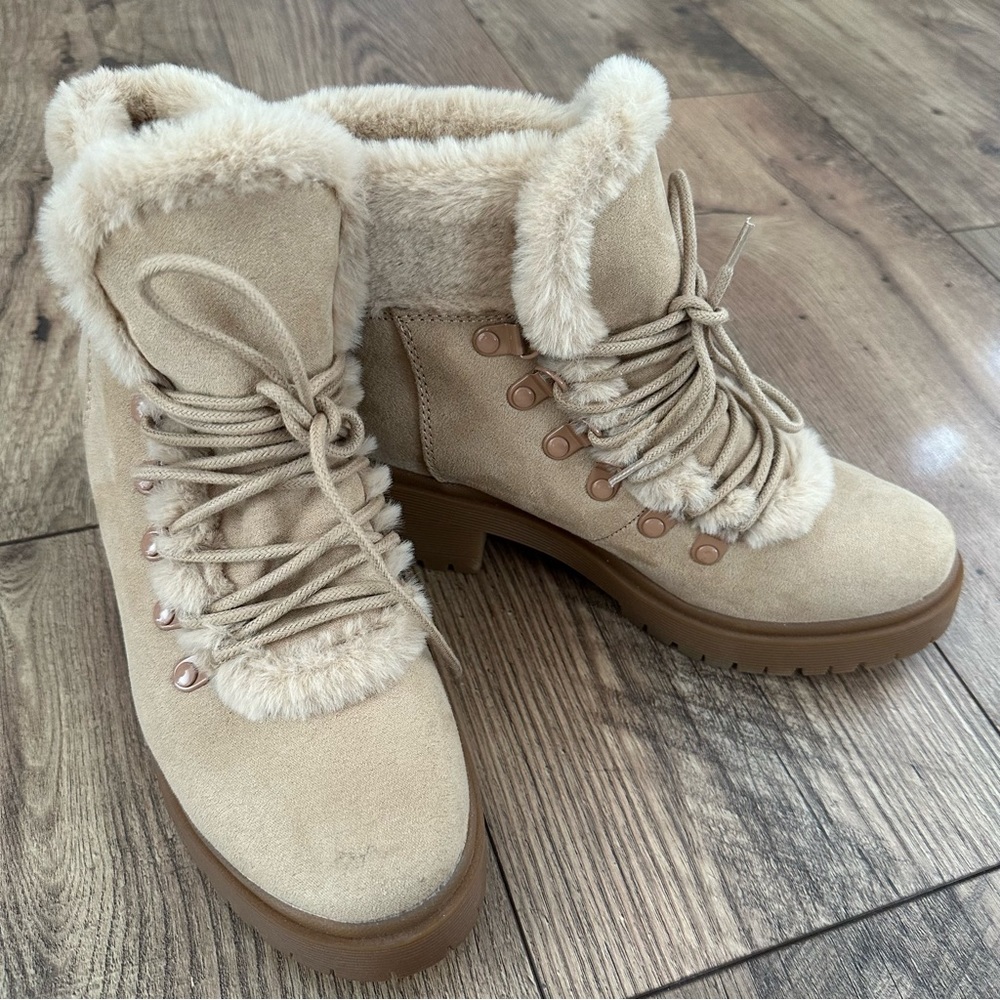 (6.5) A New Day Faux Fur Nude Booties Boots NWOT